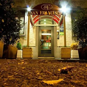 酒店 圣法兰西丝科酒店 ***